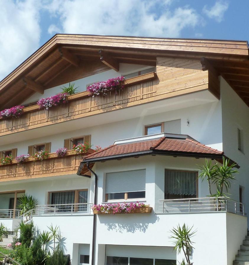 Pramstaller Apartments Сан Лоренцо ди Себато Екстериор снимка